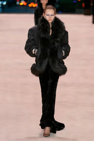 Look 39